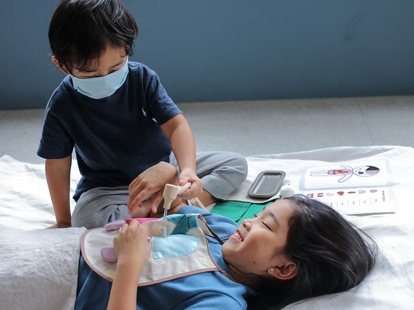 Surgeon Set - PlanToys - Premium and Unique gift educationalplay, forkids, imaginativeplay, plantoys, pretendplay, toddler, woodentoy  from PlanToys - Shop now at AU family concept store Mommy's Pouch